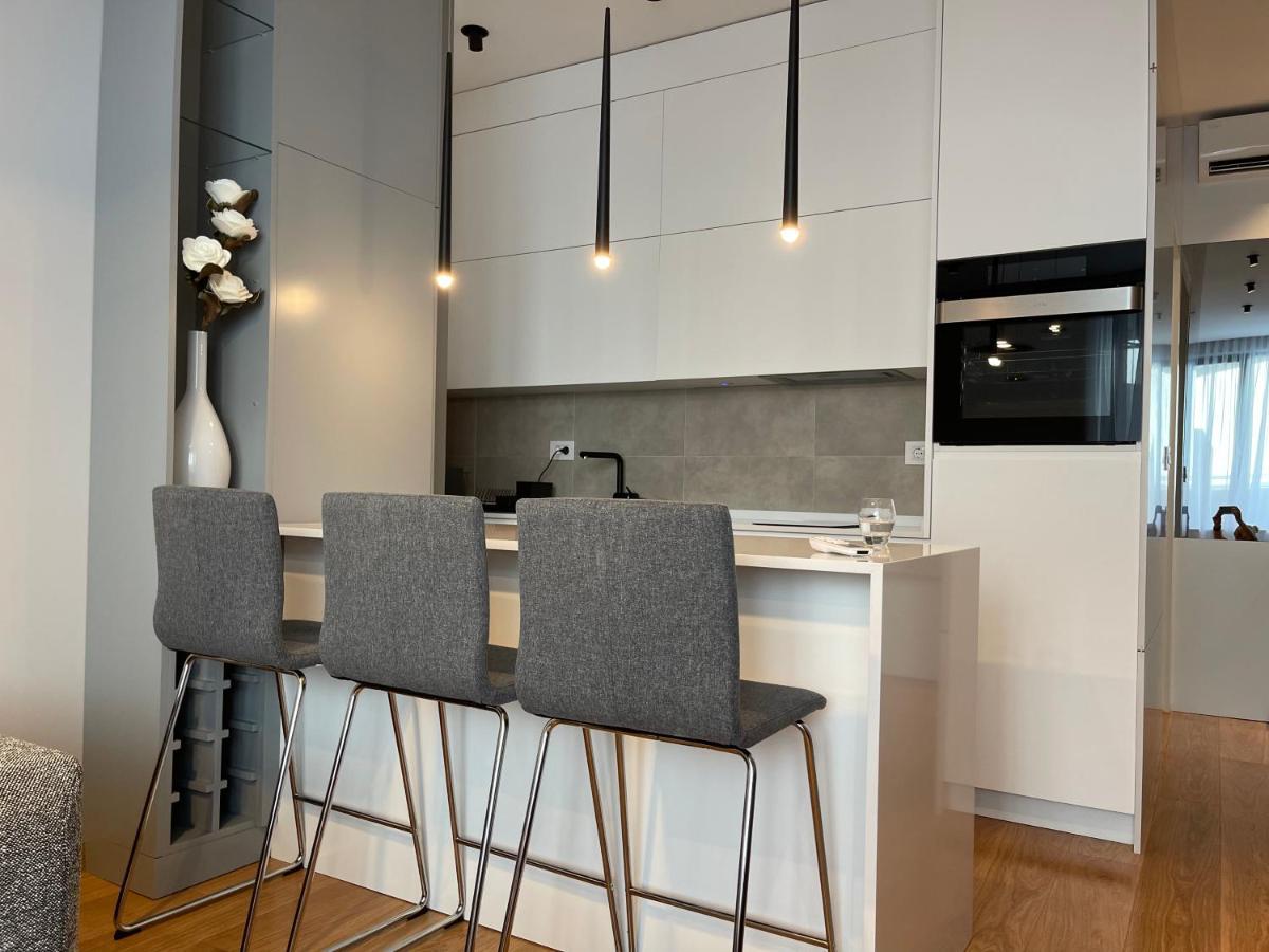 Pupin Palace Apartments Novi Sad Extérieur photo