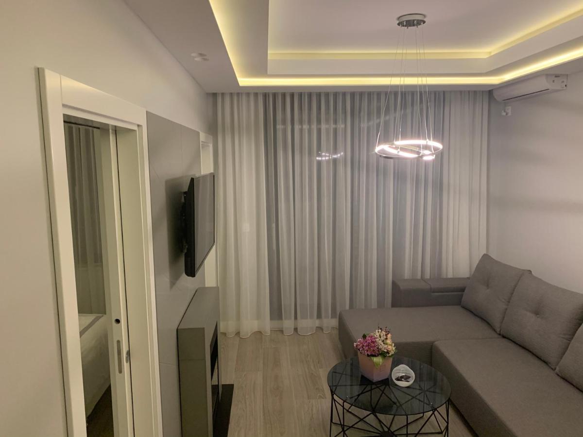 Pupin Palace Apartments Novi Sad Extérieur photo